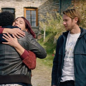 Bilder Debout sur la montagne