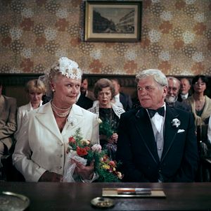 Bilder Nicht verzagen, Trudchen fragen