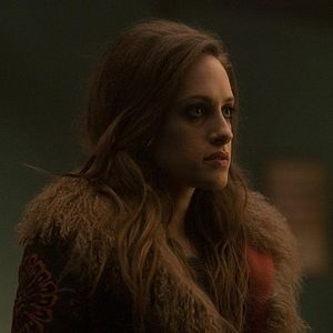 Bilder Carly Chaikin