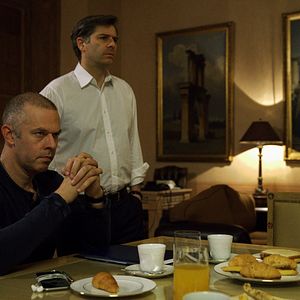 Bilder Adults in the Room