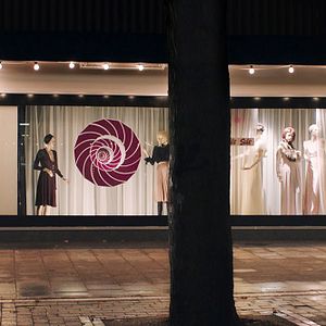 Bilder Das blutrote Kleid