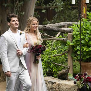 Bilder Virginia Gardner