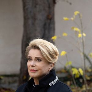 Bilder La Vérité – Leben und lügen lassen