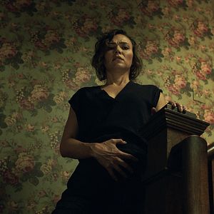 Bilder Girl on the Third Floor