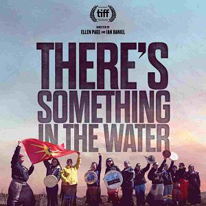 Bilder There's Something In The Water