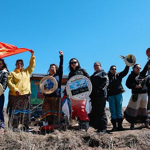 Bilder There's Something In The Water