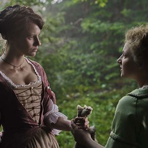 Bilder Lily Sullivan