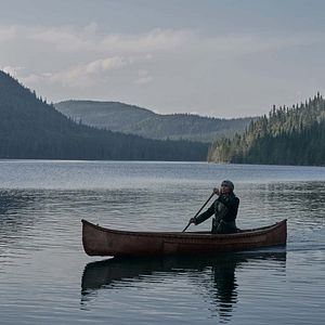 Bilder Zahn McClarnon