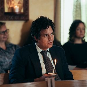 Bilder I Know This Much Is True