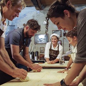 Bilder Um die Welt mit Zac Efron