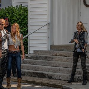 Bilder Disturbing The Peace