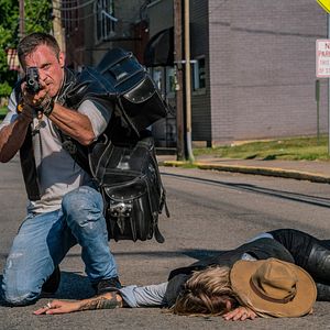 Bilder Disturbing The Peace