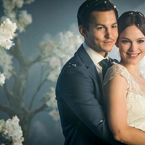 Bilder Hello Again - Ein Tag für immer