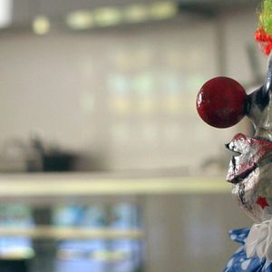 Bilder Clown Doll - He Loves You To Death