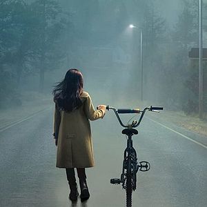 Bilder Home Before Dark