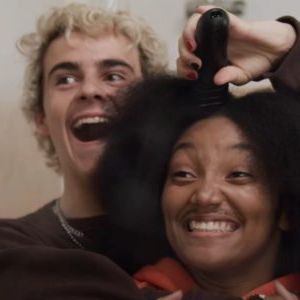 Bilder We Are Who We Are