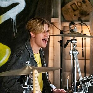 Bilder Julie and the Phantoms