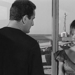 Bilder Das Mädchen mit dem leichten Gepäck