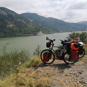 Bilder Verplant - Wie zwei Typen versuchen, mit dem Rad nach Vietnam zu fahren