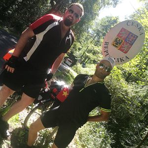 Bilder Verplant - Wie zwei Typen versuchen, mit dem Rad nach Vietnam zu fahren