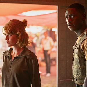 Bilder Outside The Wire