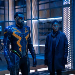 Bilder Black Lightning