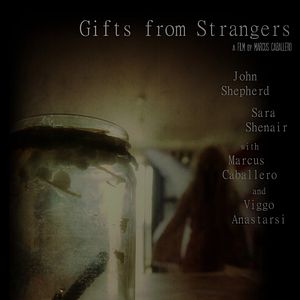 Bilder Gifts from Strangers