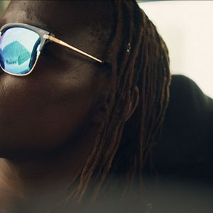 Bilder Roamers - Follow Your Likes