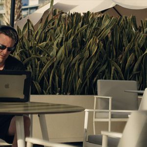 Bilder Roamers - Follow Your Likes