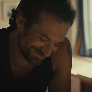 Bilder Hold Me Tight