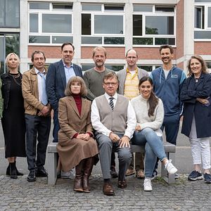 Bilder Eingeschlossene Gesellschaft