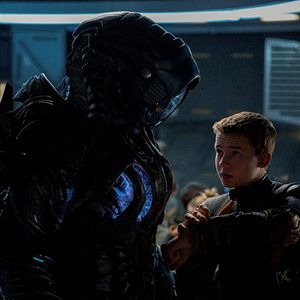 Bilder Lost In Space - Verschollen zwischen fremden Welten