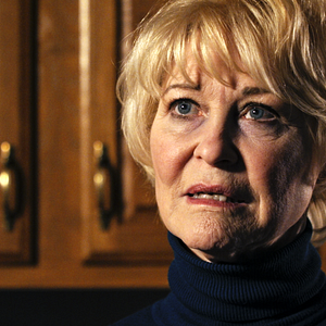 Bilder The Nest - Don't Let The Bed Bugs Bite