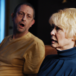 Bilder The Nest - Don't Let The Bed Bugs Bite