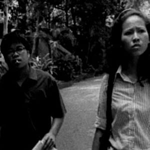 Bilder Geheimnisvolles Objekt am Mittag