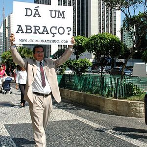 Bilder O Abraço Corporativo