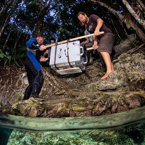 Bilder Verborgene Welten 3D - Die Höhlen der Toten