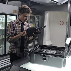 Bilder Iain De Caestecker