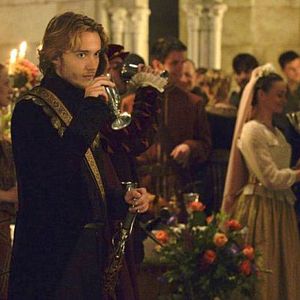 Bilder Toby Regbo