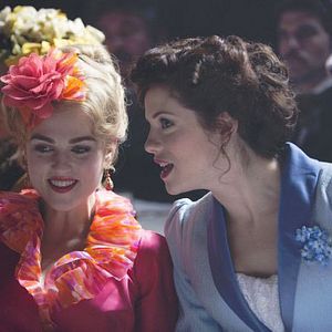 Bilder Katie McGrath