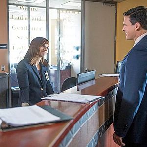 Bilder Renee Felice Smith