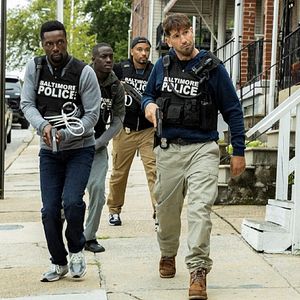 Bilder We Own This City