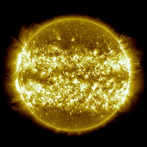 Bilder Die Sonne - Inferno im All