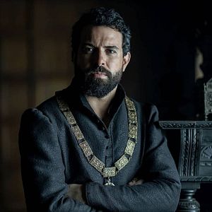 Bilder Becoming Elizabeth