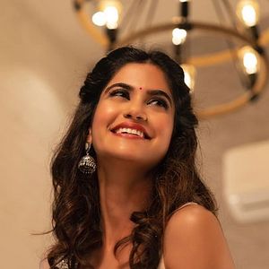 Bilder Aaditi Pohankar