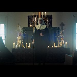 Bilder Agnes - Face Your Demons