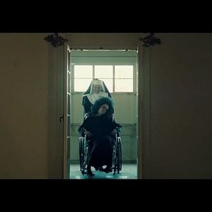 Bilder Agnes - Face Your Demons