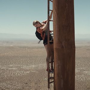 Bilder Fall - Fear Reaches New Heights