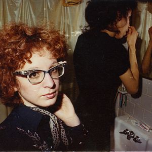 Bilder All The Beauty And The Bloodshed