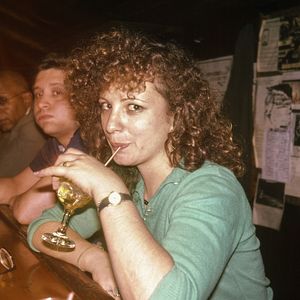 Bilder All The Beauty And The Bloodshed